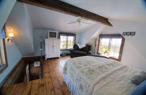 Moab Cabina | Beautiful Grey Dawn Cabin