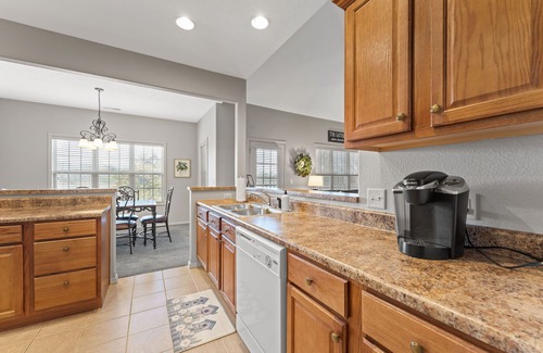 Branson West Villa | Beautiful Ground Level Villa 3 bedroom/3 bath close to shows and SDC