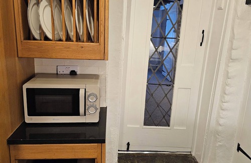 Birchington Cabaña | Beautiful historic cottage pets welcome