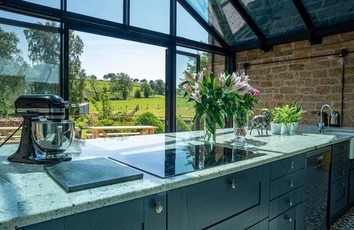 Carsington Casa | El Hall @ Stainsborough Hall