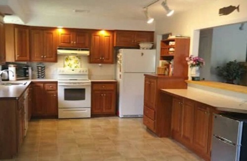 Gloucester Casa | Beautiful Harbor View Walk to Beach 3b2bKings4beds