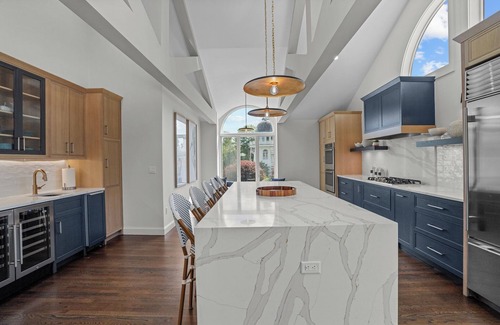 Fifth Ward Casa | Beautiful Harbor View 4-Bedroom Home/Inground Pool