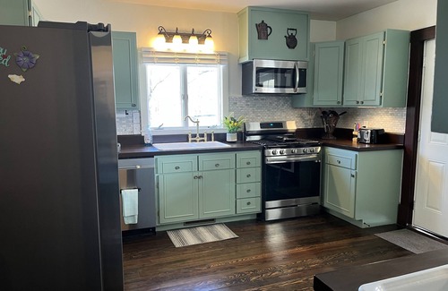 Harrison Casa | Beautiful historic home near downtown Harrison, AR. Close to Buffalo River.