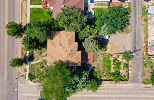 Longmont Casa | Beautiful Historic House in Central Longmont