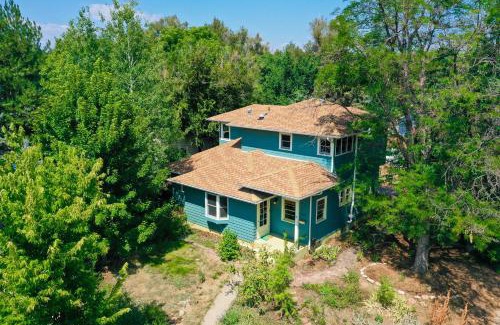 Longmont Casa | Beautiful Historic House in Central Longmont
