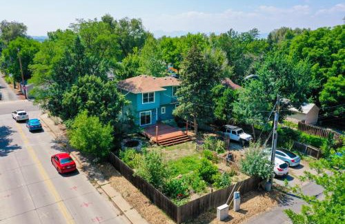 Longmont Casa | Beautiful Historic House in Central Longmont
