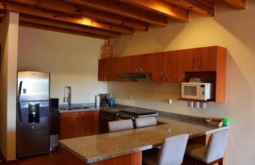 Atascadero Casa | Beautiful home w/Pool @Capilla de Piedra