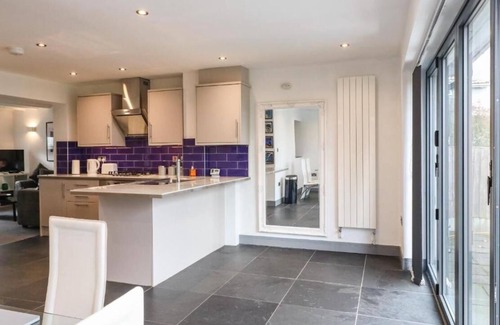 West Hallam Casa | Beautiful Holiday Home Village Sleeps up to 6