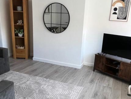 Blyth Casa | Beautiful holiday home South Beach Blyth 3 minute walk to the beach