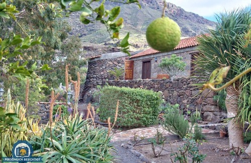 La Aldea de San Nicolas Casa | bonita casa rural cercana al mar y lejos del turismo de masas