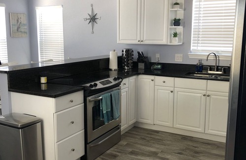 Silver Sands Casa | Beautiful home 2 blocks off of the beach