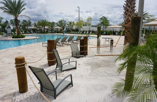 Kissimmee Villa | Casa de lujo Lake Storey | Minutos a Disney | Piscina Privada / Spa | Casa club