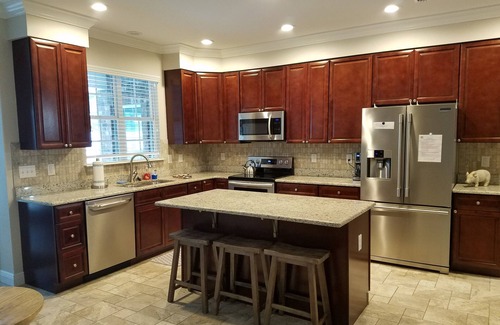 Foley Casa | Casa de lujo ~ 6BR / 5BA-Cerca de la playa, entretenimiento, comida ~ piscina privada y bañera de hidromasaje!
