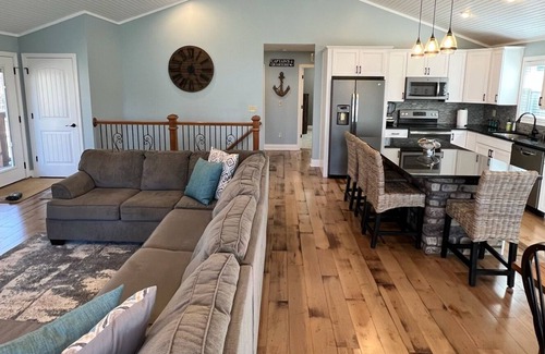 Clarkson Casa | *Beautiful home and property for Mammoth Cave visitors