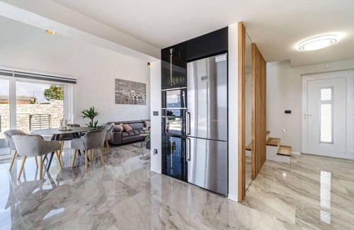 Supetar Casa | Hermosa casa en Splitska- Supetar