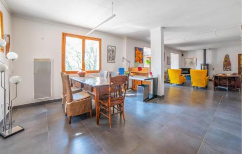 Besse-sur-Issole Casa | Beautiful Home In Besse-Sur-Issole