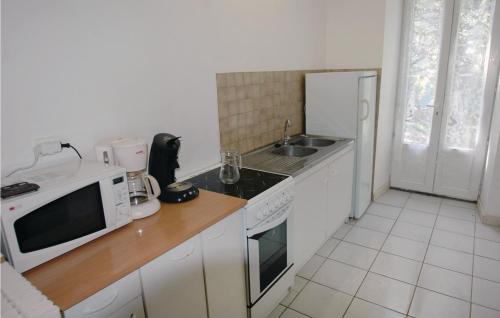 Riom-es-Montagnes Casa | Beautiful Home In Riom-Ès-Montagnes