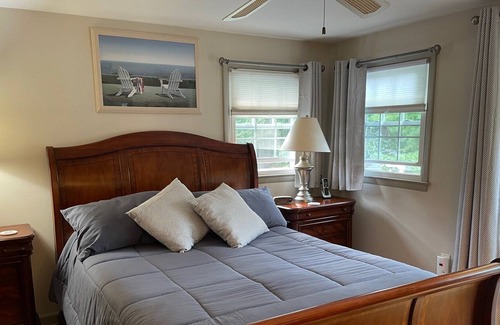 New Haven Casa | Beautiful home in a quiet neighborhood w/hotub