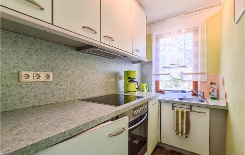 Adorf Casa | Beautiful Home In Adorfot Leubetha