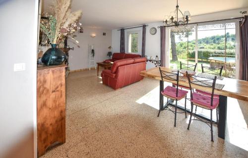 Apt Casa | Beautiful Home In Apt