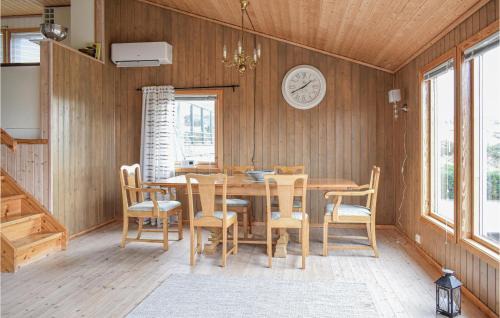 Bokn Casa | Beautiful Home In Bokn With Wifi
