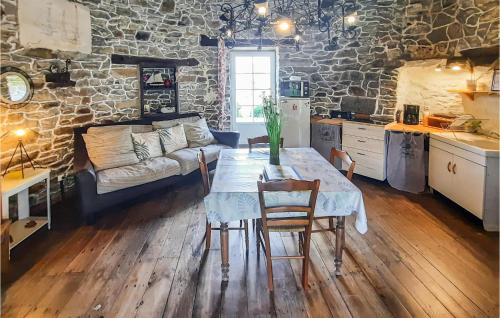 Cherrueix Casa | Beautiful Home In Cherrueix