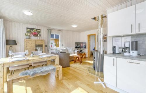 Wandlitz Casa | Beautiful Home In Zerpenschleuse