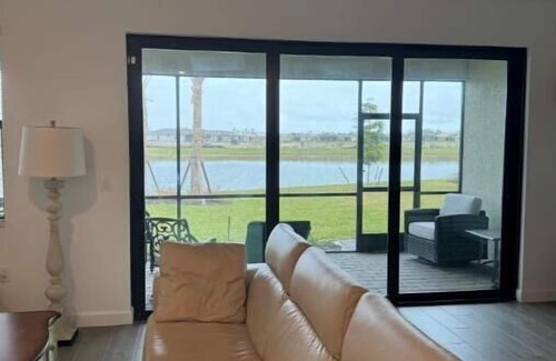 Estero Casa | Beautiful home in Estero Florida. Just north of Naples. In safe gated community.