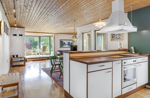 Faxe Casa | Hermosa casa en Faxe con cocina.