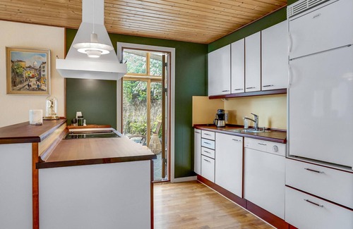 Faxe Casa | Hermosa casa en Faxe con cocina.