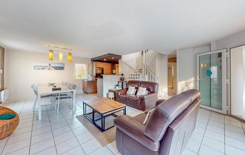 Kerherou Casa | Beautiful Home In Moëlan-Sur-Mer