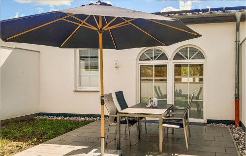 Gutzkow Casa | Beautiful Home In Gützkow With Kitchen