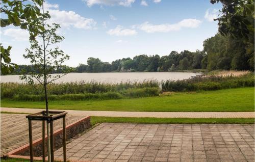 Gutzkow Casa | Beautiful Home In Gützkow With Kitchen