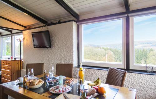 Ferienhausgebiet Hillenseifen Casa | Beautiful Home In Gerolstein With Wifi