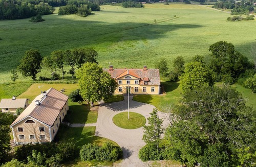Holo Casa | Beautiful Home in Hölö With Wifi and 7 Bedrooms