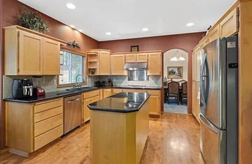 Mead Casa | Beautiful Home in Higher End Neighborhood Quiet Location