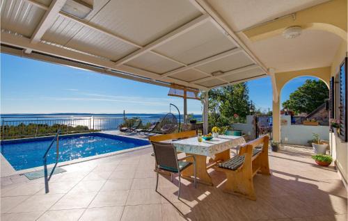 Jablanac Casa | Beautiful Home In Jablanac With Wifi