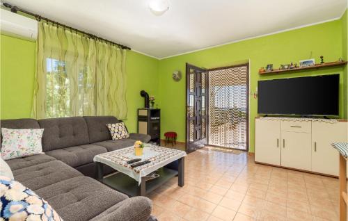 Jablanac Casa | Beautiful Home In Jablanac With Wifi