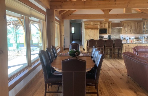 Jackson Hole Casa | Hermosa casa en Jackson con hermosas vistas de Teton, bañera de hidromasaje, pozo de fuego