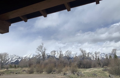 Jackson Hole Casa | Hermosa casa en Jackson con hermosas vistas de Teton, bañera de hidromasaje, pozo de fuego
