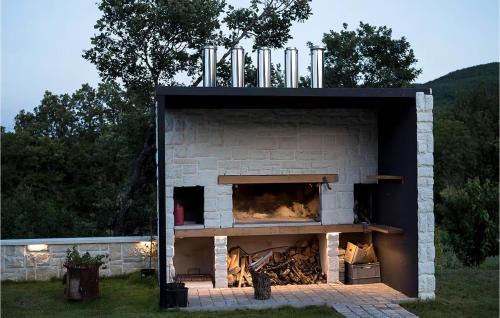 Lokvicici Casa | Beautiful Home In Lokvicici