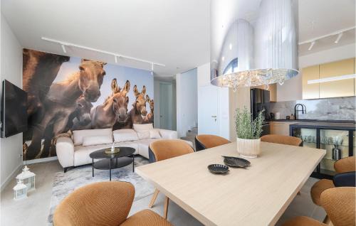 Jakisnica Casa | Beautiful Home In Lun