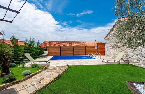 Lupoglav Casa | Hermosa casa en Lupoglav