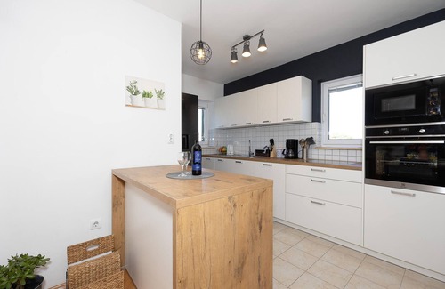 Istok Casa | Hermosa casa en Makarska con cocina.