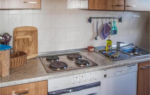 Roggentin Casa | Beautiful Home In Mirow Ot Qualzow