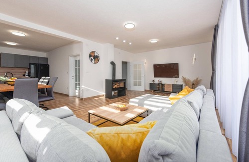 Gospic Casa | Hermosa casa en Musaluk