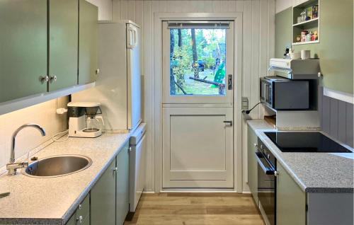 Houstrup Casa | Beautiful Home In Nørre Nebel With Wifi