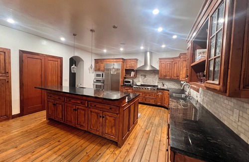 Lakeview Casa | Beautiful Home in Orem, Utah