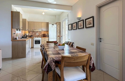 Kontos Casa | Hermosa casa en Perdika con WiFi