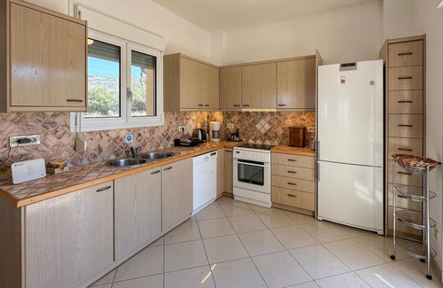 Kontos Casa | Hermosa casa en Perdika con WiFi